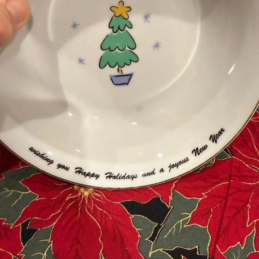 Merry Brite Pair of Christmas Porcelain 6.5”‎ Bowls FLAWLESS CONDITION